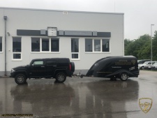 BE-Zug: Hummer H3 mit Anhänger Excalibur